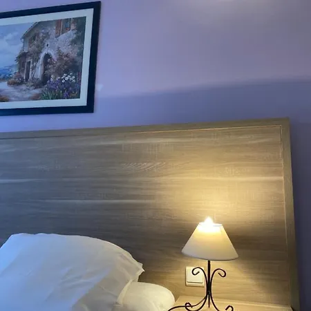 Otel Des Ecureuils 3*